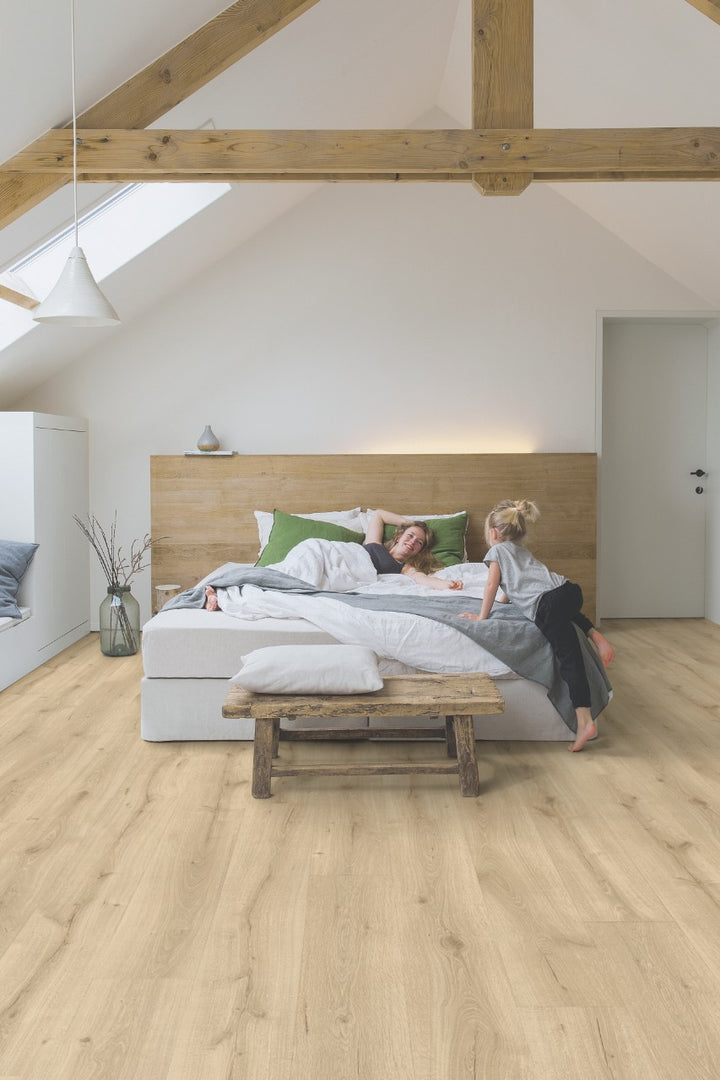 Desert oak light natural