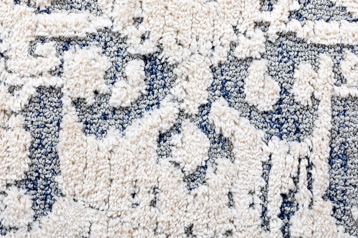 7739 Blue White
